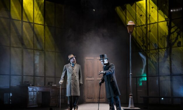 “IL CASO JEKYLL”: AL TEATRO ROSSETTI DI TRIESTE UN RIADATTAMENTO PERFETTO E MODERNO DI UN CLASSICO GRAZIE ALL’INTUITO DI CARLA CAVALLUZZI E SERGIO RUBINI