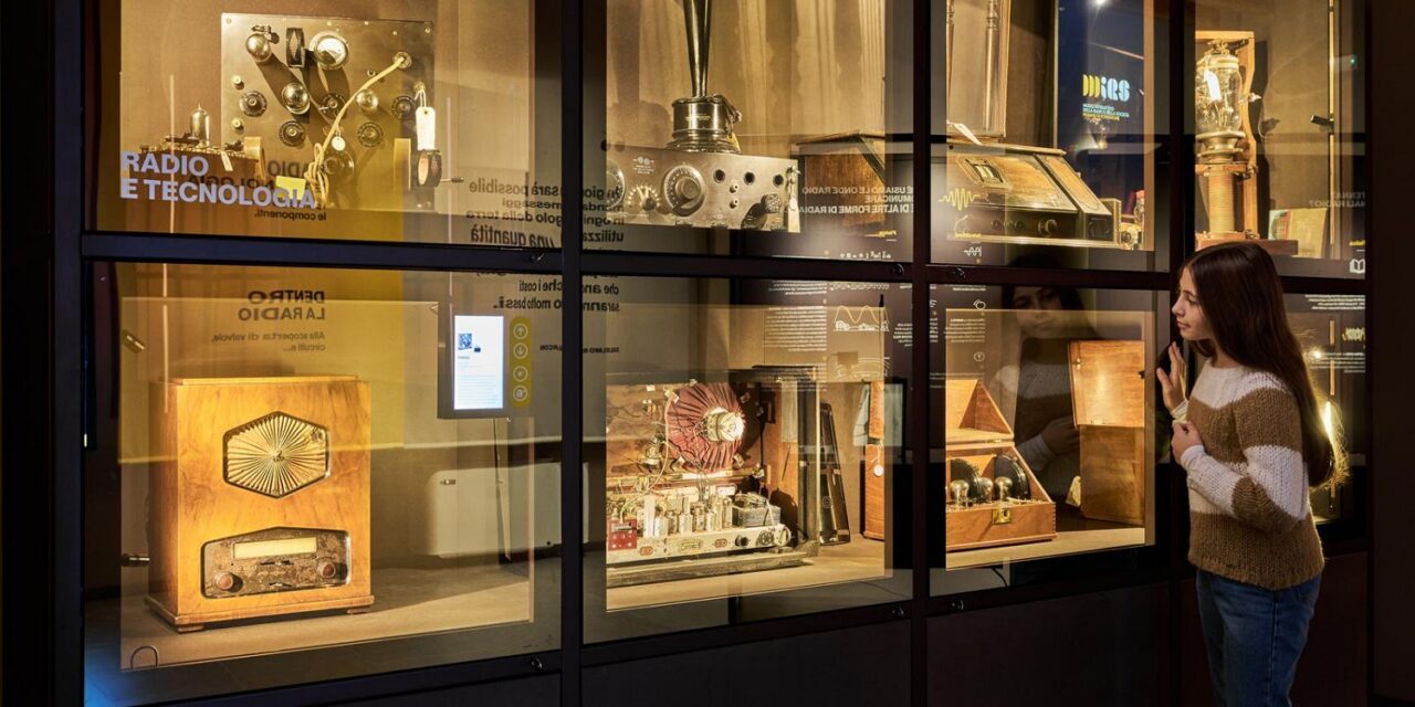 IL MIRS RACCONTA LA MAGIA DELLA RADIO CON ANTIQUE RADIO MAGAZINE