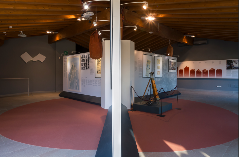 SABATO 5 APRILE ALLE ORE 17 AL BASTIONE FIORITO DEL CASTELLO DI SAN GIUSTO VISITA GUIDATA ALLA MOSTRA “VERSO LE VETTE. L’ALPINISMO A TRIESTE”