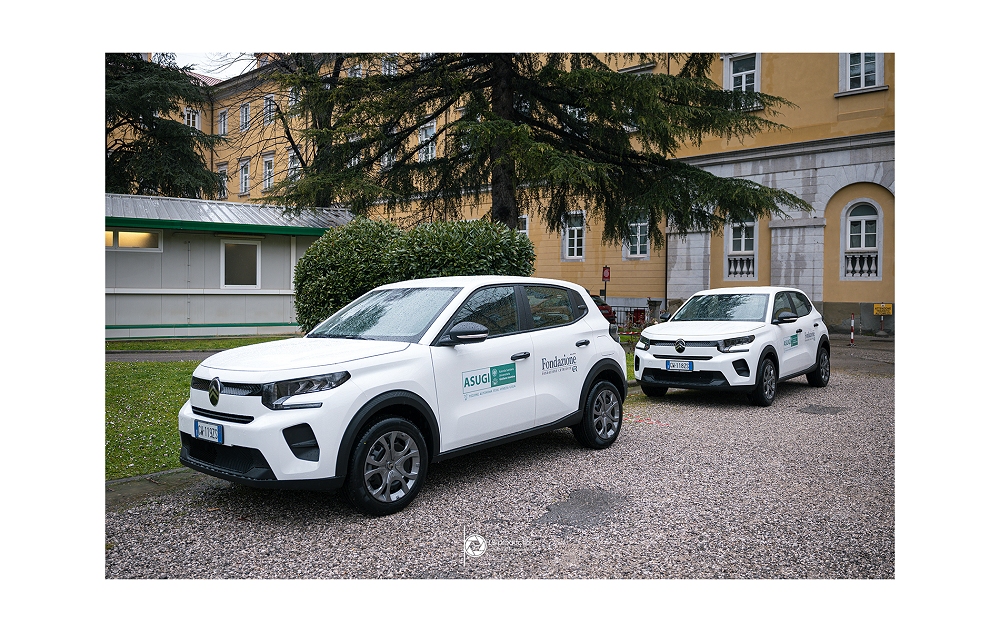 ASUGI: consegnate due autovetture donate dalla Fondazione CRTrieste destinate al Distretto Trieste 1 e all’U.A. Assistenza Infermieristica Ambulatoriale e Domiciliare 0-18