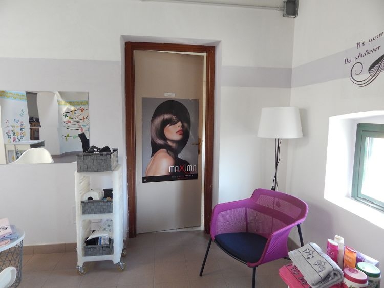 IL SOROPTIMIST CLUB A SOSTEGNO DEL REINSERIMENTO SOCIALE: CONCLUSO CON LA CONSEGNA DEGLI ATTESTATI ALLE DETENUTE DEL CARCERE DEL CORONEO DI TRIESTE IL CORSO DI FORMAZIONE PER PARRUCCHIERE