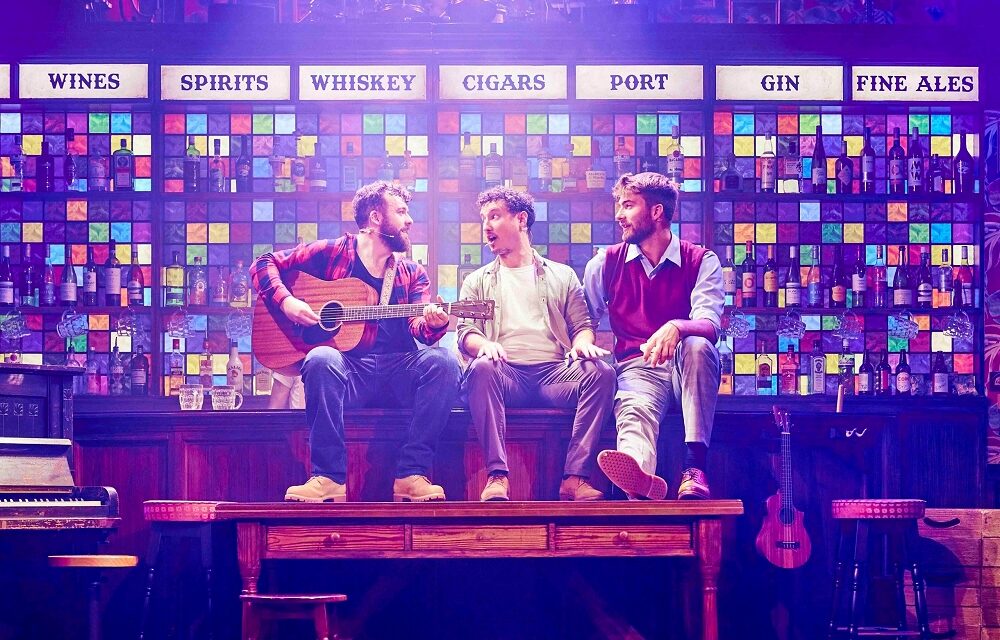 “THE CHOIR OF MAN”: UN FESTA IN MUSICA DOVE IL TEATRO ROSSETTI DIVIENE UN PUB PER OGNI EMOZIONE