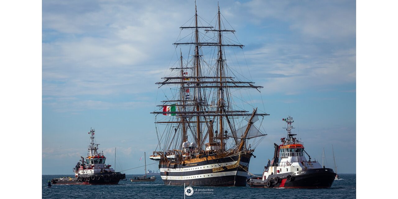 GRANDE SUCCESSO PER IL RIENTRO IN ITALIA DI NAVE AMERIGO VESPUCCI A TRIESTE