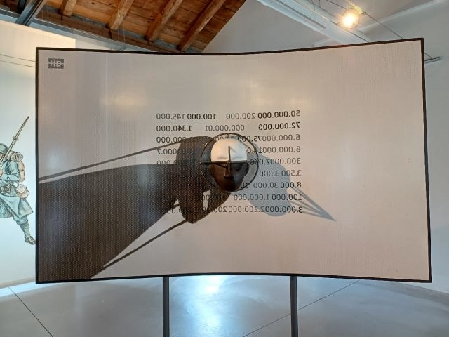 LA MOSTRA “ATTRAVERSAMENTI” ALLESTITA AL CIVICO MUSEO DELLA GUERRA PER LA PACE “DIEGO DE HENRIQUEZ” È STATA PROROGATA FINO A DOMENICA 18 MAGGIO