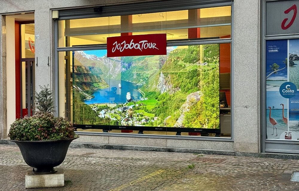 COSTA CROCIERE: IL PROGETTO VETRINE IMMERSIVE RIVOLUZIONA IL TRAVEL RETAIL