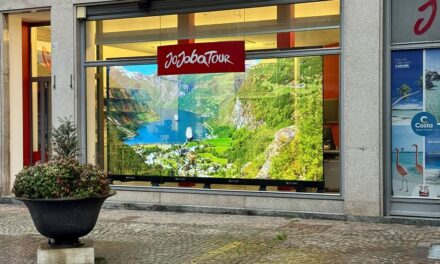 COSTA CROCIERE: IL PROGETTO VETRINE IMMERSIVE RIVOLUZIONA IL TRAVEL RETAIL