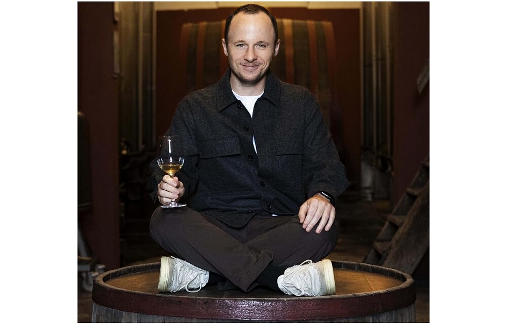 Oniwines, Gruppo Oniverse, porta a Vinitaly 2025 un nuovo modo di intendere il vino con le cantine: Tenimenti Leone, La Giuva, Podere Guardia Grande e Villa Bucci