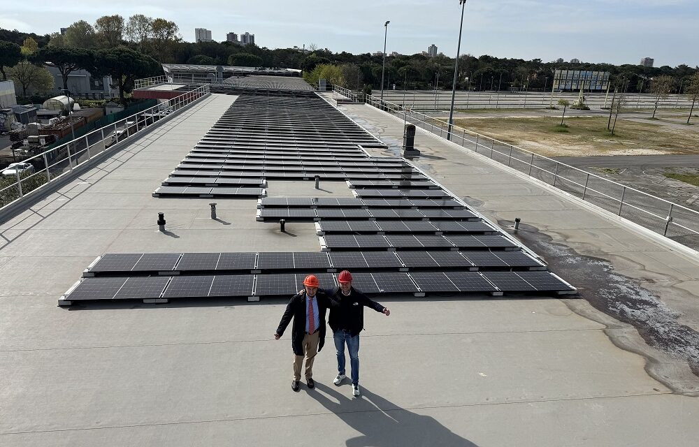 Attivati i nuovi impianti fotovoltaici sul capannone della società Lignano Pineta