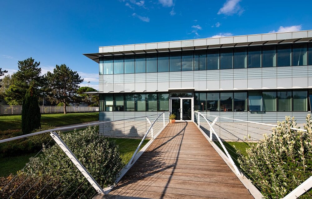 Miko srl continua a crescere: l’azienda di Gorizia chiude l’anno fiscale con un fatturato da 168M e più di 4.7 milioni di metri lineari di Dinamica venduti