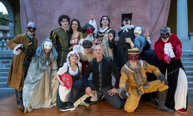 Forni di Sopra si prepara ad accogliere la rassegna teatrale 2025 della Ciasa dai Fornés
