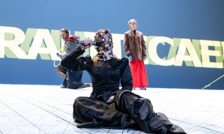AL TEATRO ROSSETTI DI TRIESTE IN SCENA THÉRÈSE TRATTO DAL DRAMMA DI ÈMILE ZOLA: STEFANO RICCI PRENDE SPUNTO DA UN DRAMMA MERAVIGLIOSO OFFRENDO UNA SUA INTERPRETAZIONE MODERNA CHE SI PUÒ AMARE O NON CAPIRE