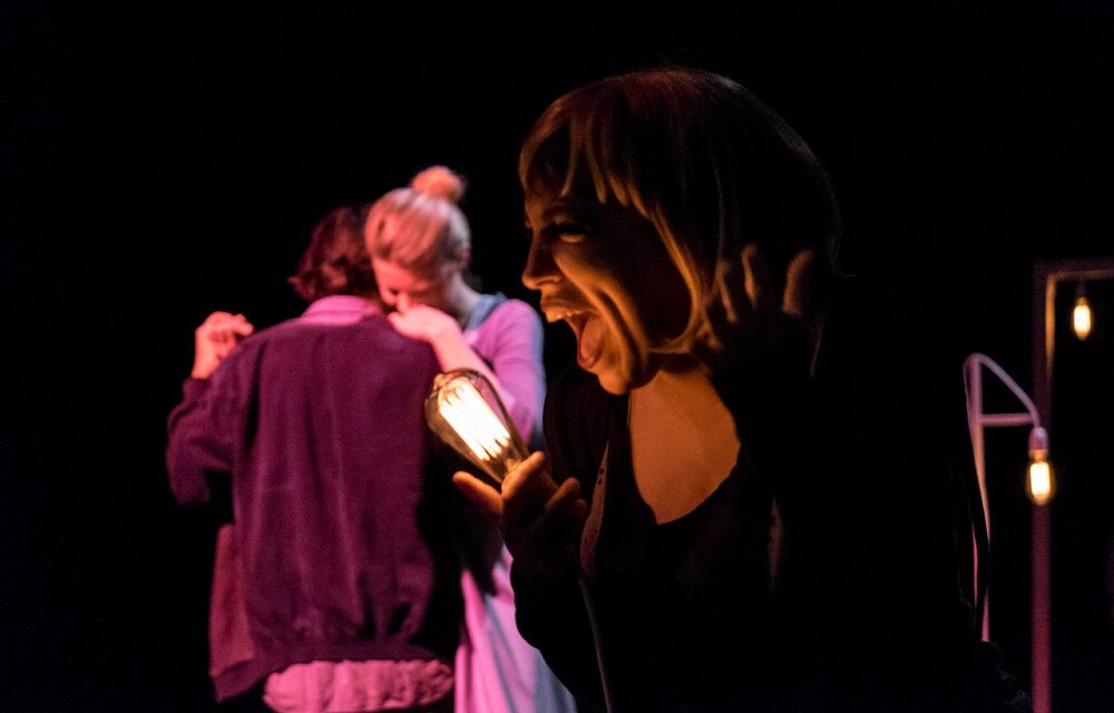 VANIA del gruppo OYES il 10 e 11 aprile alla SALA BARTOLI del Teatro Stabile del Friuli Venezia Giulia