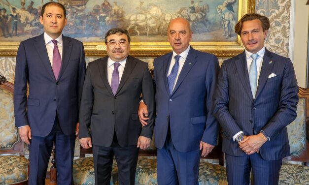 L’AMBASCIATORE DELLA REPUBBLICA DEL KAZAKHSTAN, YERBOLAT SEMBAYEV, È STATO RICEVUTO IN MUNICIPIO DAL SINDACO ROBERTO DIPIAZZA