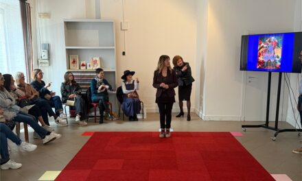CORSO PRIMAVERILE DI DECORAZIONI BIEDERMEIER ORGANIZZATO DALLA BOTTEGA MULTICULTURALE DELL’ARTE E DELL’ARTIGIANATO DI FABRIZIA PERCO IN VIA RASTELLO A GORIZIA