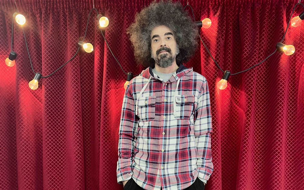 CAPAREZZA ANNUNCIA A SORPRESA IL LIVE 2026 DOPO 4 ANNI DI ATTESA DALL’ULTIMO TOUR