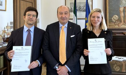 Due nuovi dirigenti della carriera prefettizia prestano giuramento innanzi al Prefetto di Trieste