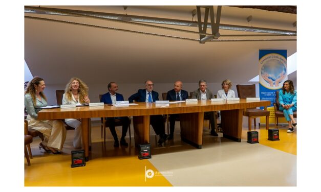 ASUGI: Cerimonia di consegna raccolta fondi da parte del Comitato Cielo Aperto da destinare alla SC Oncologia e SC (UCO) Ematologia