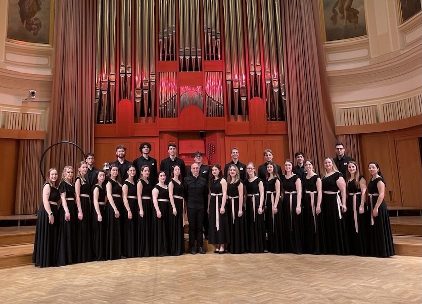 MARTEDÌ 27 MAGGIO, ALLE 20.30 NELLA SALA TARTINI IL CORO EMIL KOMEL IN CONCERTO