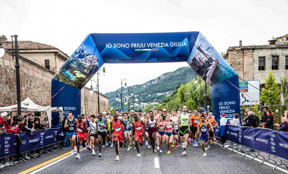 22ª Rosso Corri Trieste: Martin Magengo Kiprotich fa il bis e il record gara