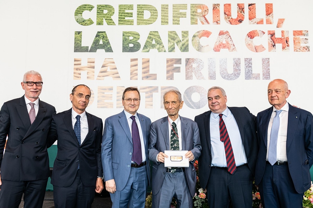 CrediFriuli in assemblea: consegnati 83 premi allo studio ad altrettanti studenti meritevoli