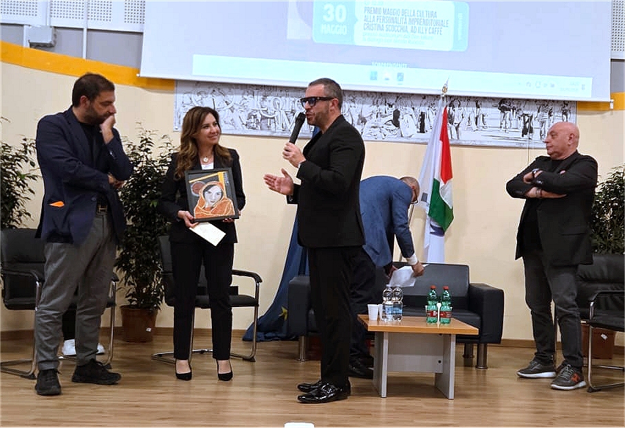 Gragnano, Premio Maggio della Cultura 2025 a Cristina Scocchia AD di illycaffè
