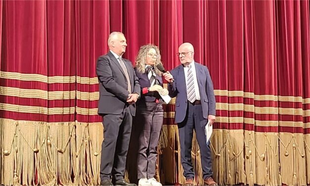 AL TEATRO ROSSETTI È ANDATO IN SCENA IL CONCERTO DELL’ENSEMBLE NAZIONALE DI DANZE POPOLARI E CANTI DELLA SERBIA “KOLO” ORGANIZZATO DALLA COMUNITÀ RELIGIOSA SERBO-ORTODOSSA