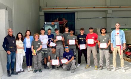 “VIVERE LA PIETRA”: laboratorio di scultura,con dieci studenti della scuola Edilmaster per Progetto Cave 2 – la vita sociale delle pietre