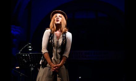 Marina Massironi apre la stagione teatrale di Forni di Sopra