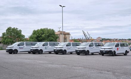La Fondazione CRTrieste dona cinque automezzi ad altrettante associazioni sportive giovanili del territorio