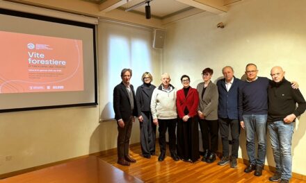 IL PROGETTO “VITE FORESTIERE” DELLA STORICA SOCIETÀ OPERAIA DI PORDENONE PROPONE “IL TACCUINO DEL RITORNO” COME CONTRIBUTO CREATIVO AL TURISMO DELLE RADICI