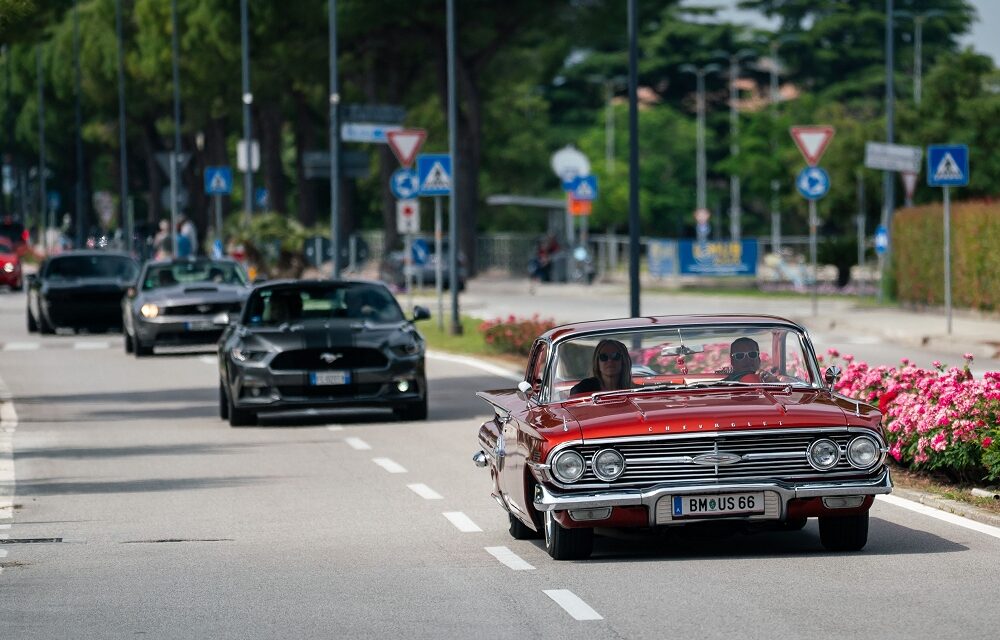 US Car Reunion, il più grande raduno italiano di auto americane festeggia i 30 anni con 550 auto