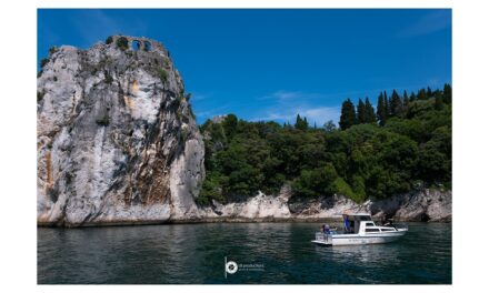 Il fascino del Golfo di Trieste – Timavo, il fiume che unisce i popoli”: presentato il progetto che dal 14 giugno al 15 settembre 2025 prevede le escursioni turistiche in barca “Duino – Bocche del Timavo”