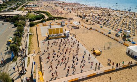BIBIONE OFFRE LO SPORT SUL MARE: ALLENAMENTI GRATIS PER TUTTA L’ESTATE
