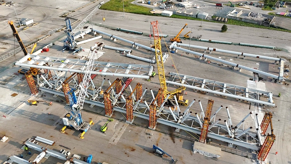 CIMOLAI TECHNOLOGY REALIZZA DUE GRU GOLIATH DA 800 TONNELLATE CIASCUNA: UN PROGETTO DI ECCELLENZA INGEGNERISTICA, LOGISTICA E INDUSTRIALE CON CUORE OPERATIVO A PORTO VAL DA RIO, CHIOGGIA