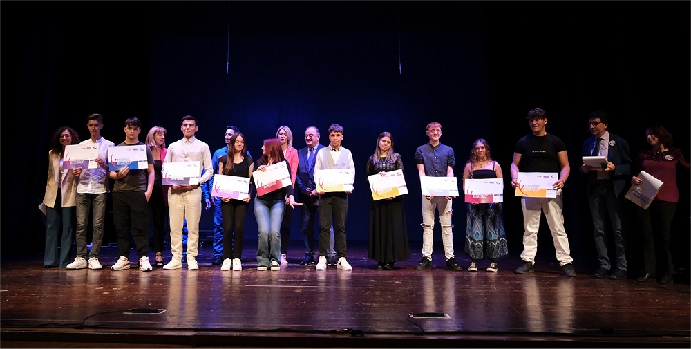 CIVIFORM HA PREMIATO GLI ALLIEVI ECCELLENTI DELLE SEDI DI CIVIDALE E OPICINA (TRIESTE) AL TEATRO RISTORI DI CIVIDALE