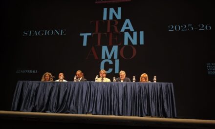 “INTRATTENIAMOCI”: PRESENTATA LA STAGIONE 2025/2026 DEL TEATRO STABILE DEL FVG “IL ROSSETTI”
