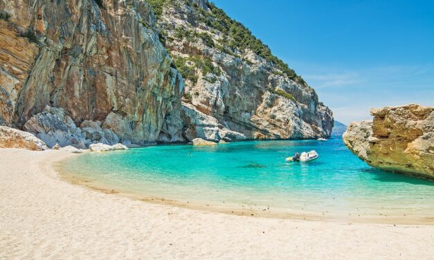 Ecco le spiagge più particolari e segrete d’Europa, secondo Jetcost