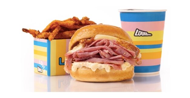 LOUISINO CONQUISTA LIGNANO: OLTRE 1500 PRESENZE NEI PRIMI 11 GIORNI PER IL NUOVO FORMAT SMART DI LOUIS BURGER