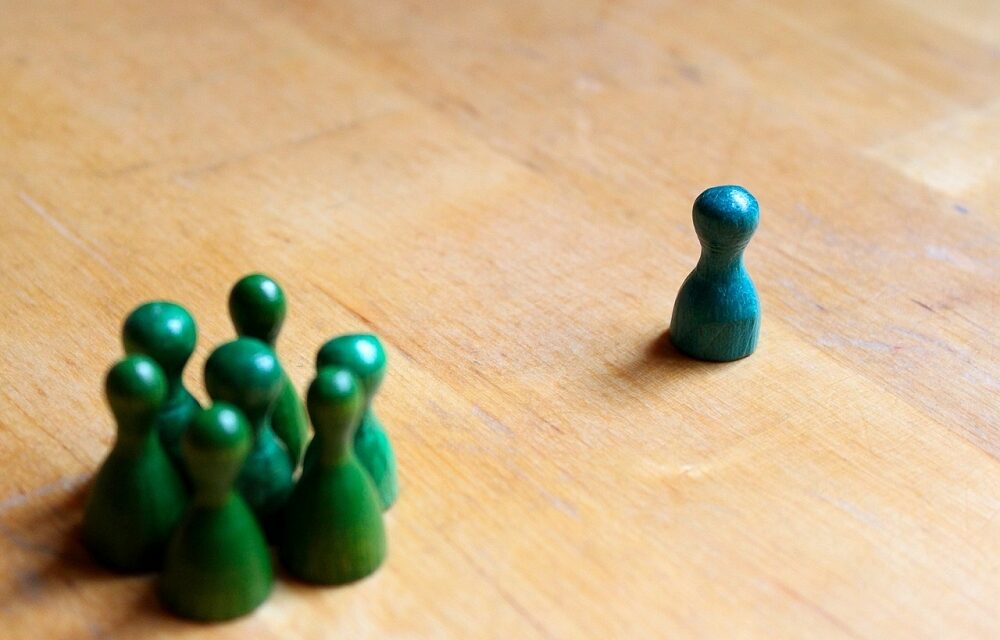 PRIDE MONTH, ALLARME DISCRIMINAZIONI IN AZIENDA: 3 TALENTI LGBTQIA+ SU 10 TEMONO ANCORA DI FARE “COMING OUT” E ABBANDONANO IL POSTO DI LAVORO