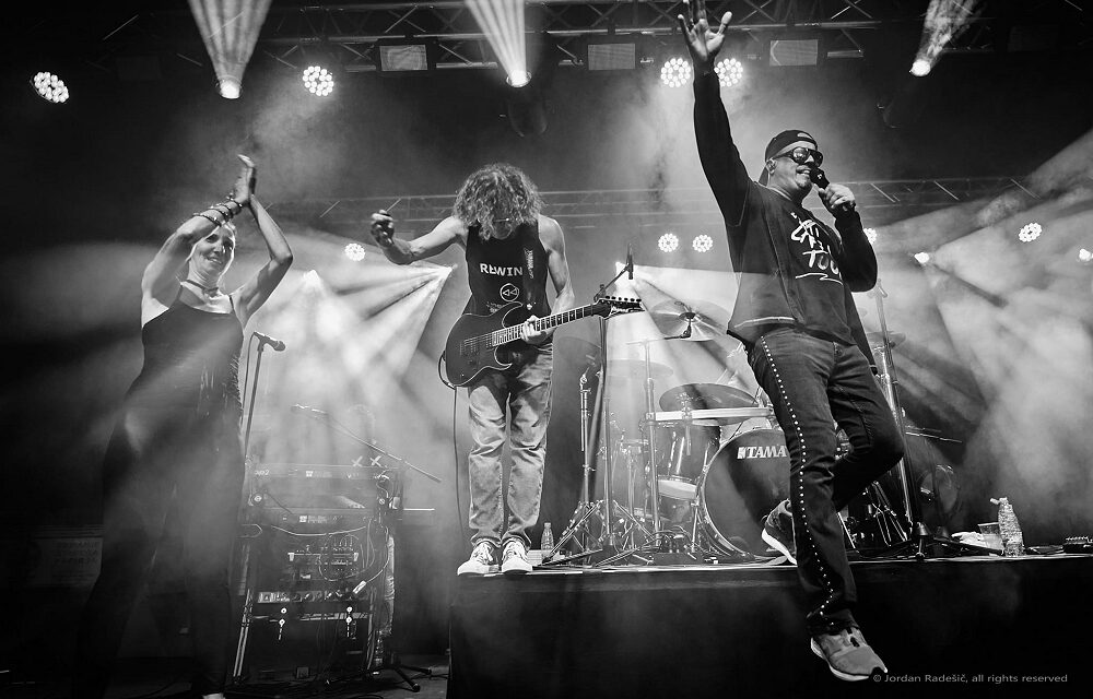 I REWIND, la Vasco Rossi Tribute Band triestina, in concerto alla sagra della Pallamano Trieste