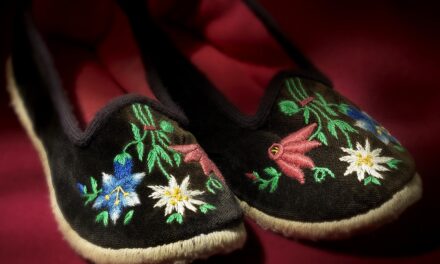 Al via le iscrizioni al nuovo corso “Scarpetti, i scarpets de Cjargne” promosso dal Museo Carnico delle Arti Popolari Michele Gortani