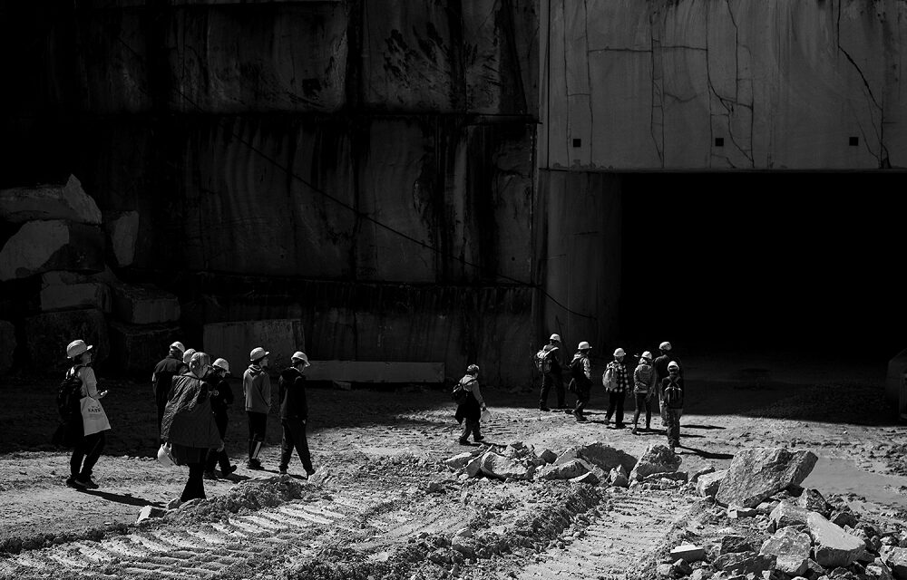 SPACCAPIETRE: una mostra dedicata a storie di donne che hanno legato il proprio lavoro e destino alla pietra del Carso, in un mosaico di memorie e resistenza