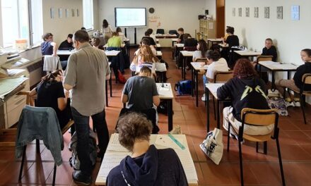 La scrittura a mano torna in classe: il Friuli Venezia Giulia riconosce lo Scriptorium Foroiuliense come scuola di formazione la nuova figura professionale di Tecnico del segno