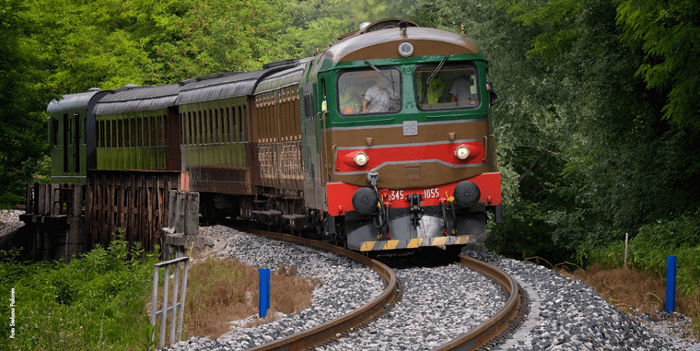 IL BELCANTO SALE SUI TRENI STORICI PER “IL VIAGGIO A REIMS” DI ROSSINI ALLA TRANSALPINA