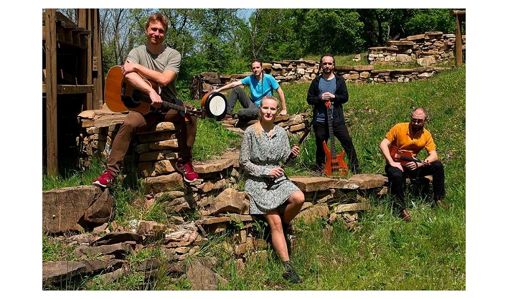 L’Irish music dei Wooden Legs e le coreografie dei Deloraine nella domenica Triskell
