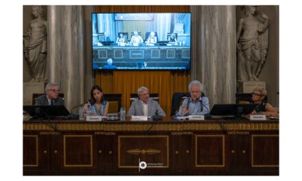 Economia, Traffici, Intelligenza Artificiale e Religioni – Conflitti e Tensioni nella Società Contemporanea: alla Camera di Commercio di Trieste incontro con Federico Rampini