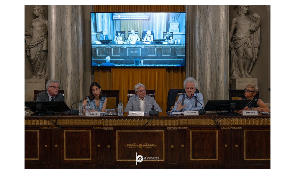 Economia, Traffici, Intelligenza Artificiale e Religioni – Conflitti e Tensioni nella Società Contemporanea: alla Camera di Commercio di Trieste incontro con Federico Rampini