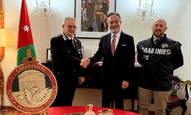 CARABINIERI TUTELA PATRIMONIO CULTURALE: CERIMONIA DI RESTITUZIONE DI BENI ARCHEOLOGICI DI EPOCA CLASSICA, EGIZIA E NABATEA ALLE AMBASCIATE DEGLI STATI AVENTI DIRITTO