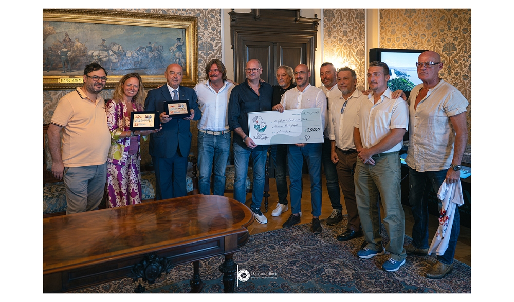 DEVOLUTO ALLA FONDAZIONE BURLO GAROFOLO IL RICAVATO DEL TORNEO “UN GOAL PER I BAMBINI DEL BURLO”