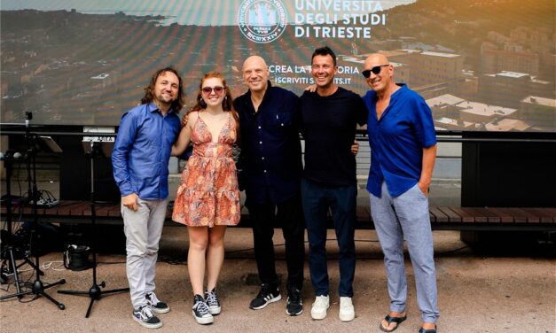 PRESENTATO NEL CORSO DI UN PARTECIPATISSIMO EVENTO PUBBLICO IL VIDEOCLIP “LÀ DE LA LUMINOSA” CON FLAVIO FURIAN, MAXINO, ENRICO BIANCO E GIORGIA GIURCO (IN ARTE AMBER)